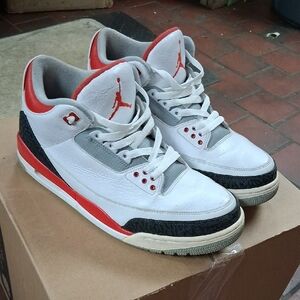Jordan 3s